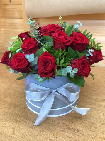 Valentine's Day Luxury Red Rose Hat Box