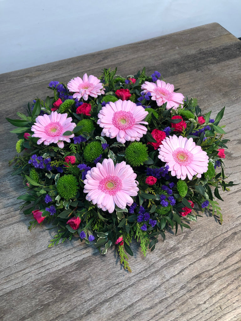 Gracious Gerbera Posy Pad