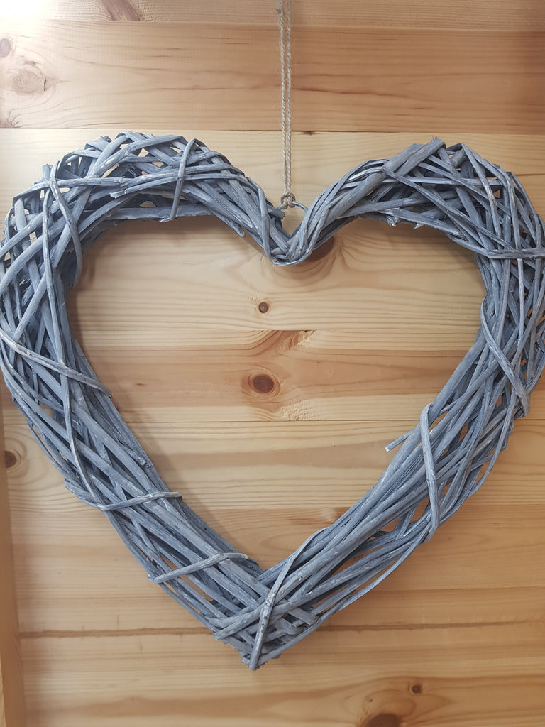 Solar Rattan Heart Rattan Heart 50cm – Chelmsford Florist