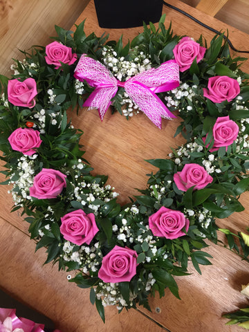 Heart Rose Wreath Pink with Gypsophila